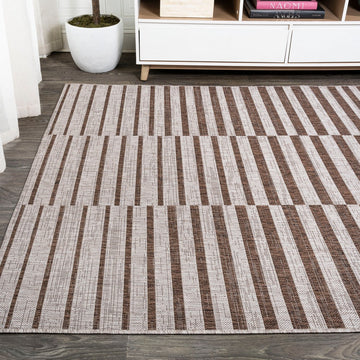 Sukie Modern Offset Stripe Indoor/outdoor Area Rug